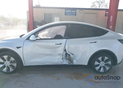 2022 Tesla Model Y from USA, damaged, VIN 7SAYGDEE5NF516604